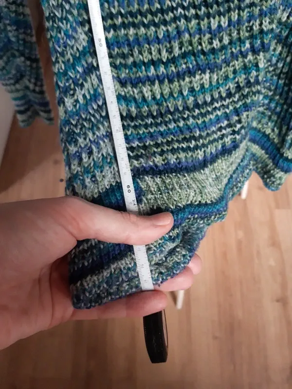 Jersey de lana hecho a mano entallado