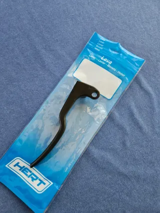 Leva frizione mt 09 nera. NUOVA