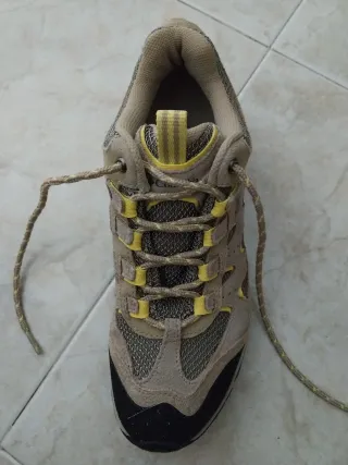 Zapatillas Columbia Beige y Amarillas