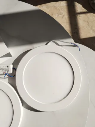 2 Luces LED Redondas + 1 Aplique