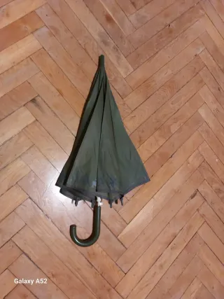 Paraguas automático robots verde.