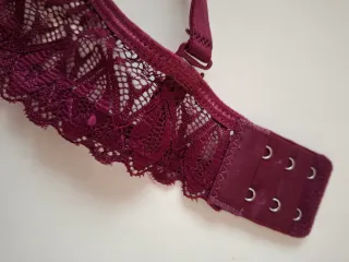 Sujetador Shein granate encaje