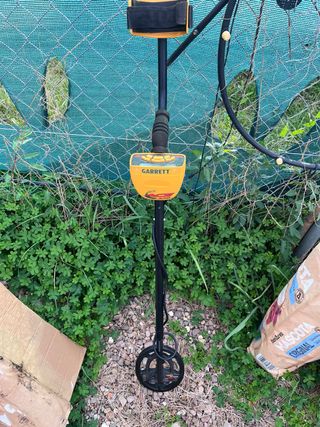 Detector de Metales Garrett Amarillo