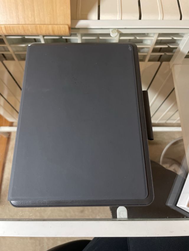 Fondina con tastiera Logitech Slim Folio per iPad Air 3