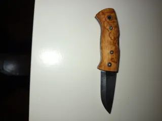 Navaja Helle Noruega con funda