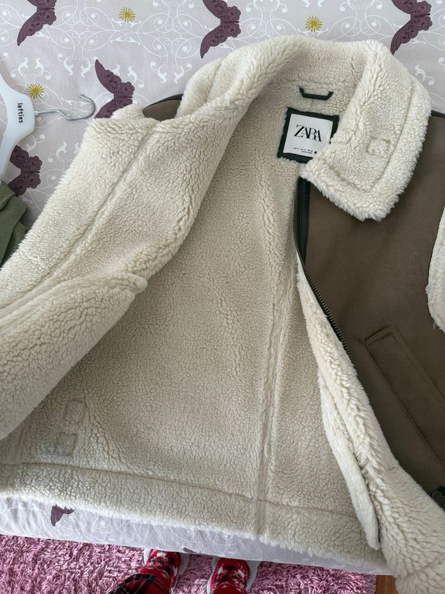 Chaleco Zara efecto piel forrado mujer