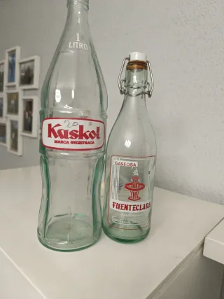 Bottiglie antiche Kaskol e Fuente Clara