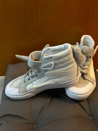 20 C/U--Zapatillas Vans Altas Niñ@s talla 34 ambos