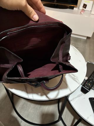 Mochila burdeos en buen estado