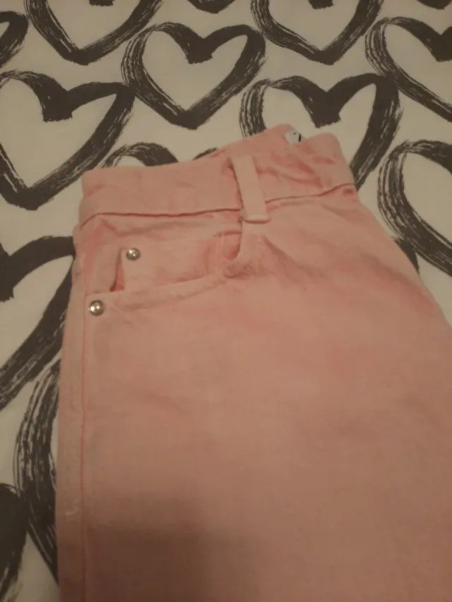 Vaqueros Zara rosas