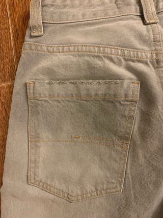 Pantalón Bershka gris talla 32