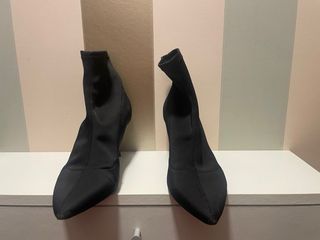 Botines negros tacón fino