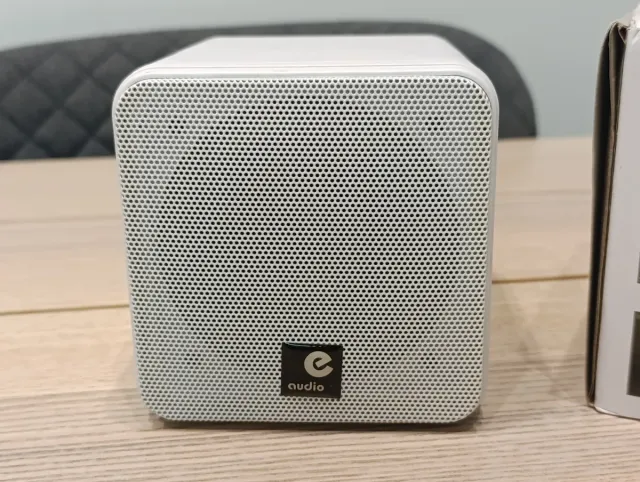 Altavoces E Audio Blancos 4