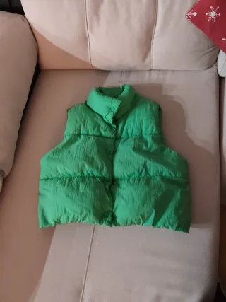 Chaleco niña Zara verde talla 11-12 años