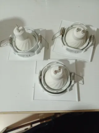 Focos LED Cuadrados Blancos (3 uds)