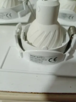 Focos LED Cuadrados Blancos (3 uds)