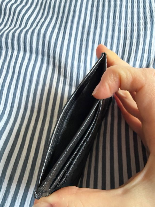 Tarjetero ch Negro y Dorado