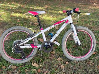 Bici Cube 20 RACE KID - Muy buen estado