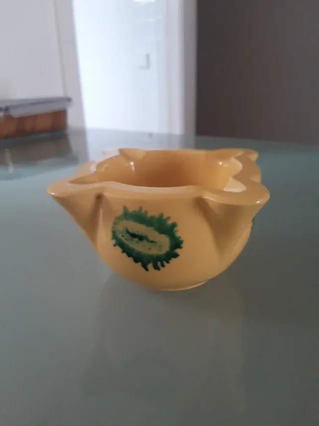 Mortero de cerámica y madera