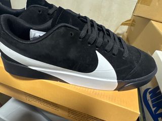 Zapatillas Nike Negras y Blancas
