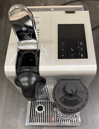 Cafetera Nespresso DeLonghi