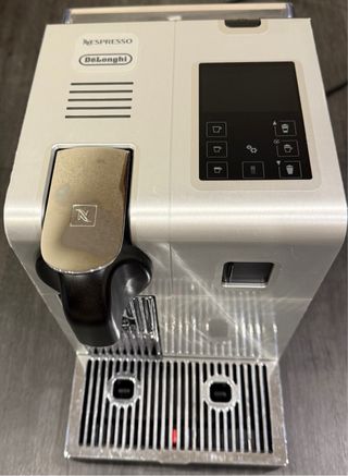 Cafetera Nespresso DeLonghi