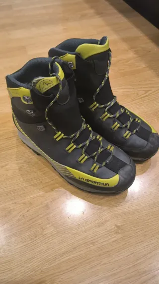 Botas Hombre La Sportiva Trango Trk Leather GTX