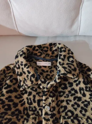 Chaqueta Zara niña estampado leopardo