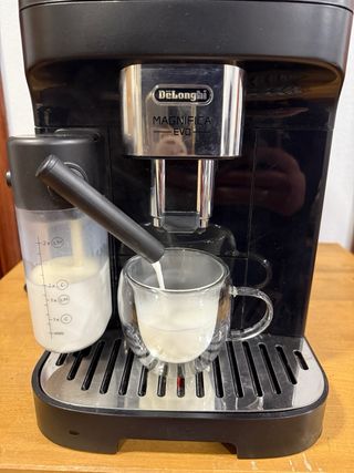 Cafetera Superautomatica DeLonghi Magnifica EVO