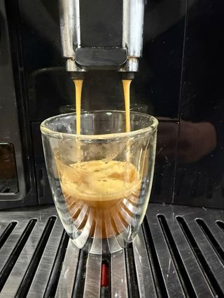 Cafetera Superautomatica DeLonghi Magnifica EVO