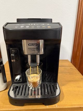 Cafetera Superautomatica DeLonghi Magnifica EVO