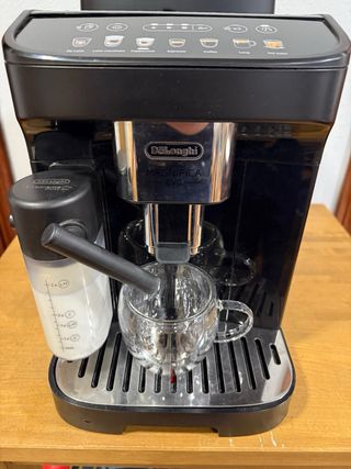 Cafetera Superautomatica DeLonghi Magnifica EVO