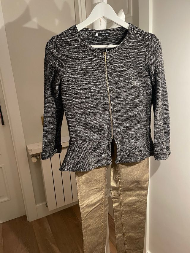 Conjunto Chaqueta Scorpion Negra y Dorada