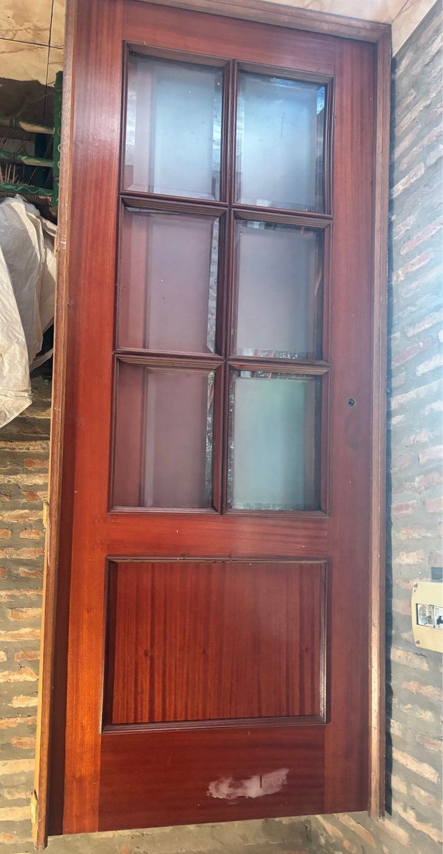 Puertas madera maciza nogal