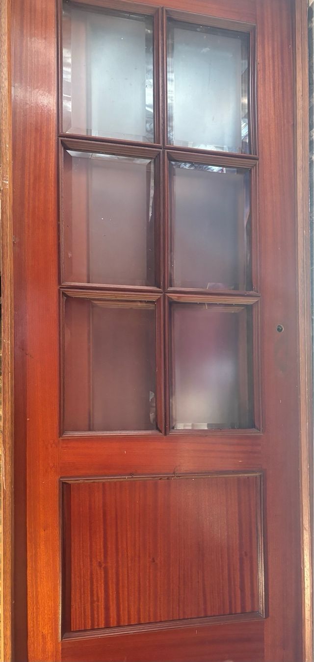 Puertas madera maciza nogal