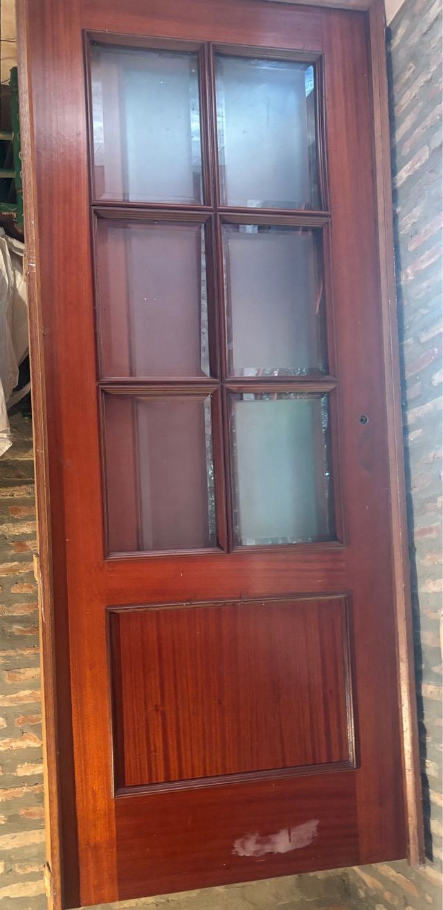 Puertas madera maciza nogal