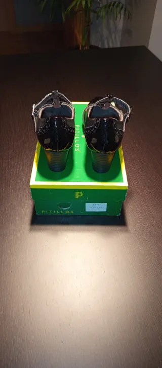 Zapatos estilo Mary Jane con  tira en empeine