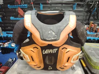 Peto y Collarín Leatt Niño