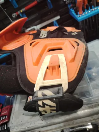 Peto y Collarín Leatt Niño