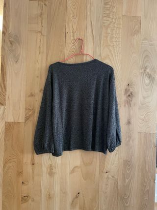 Jersey gris con brillos