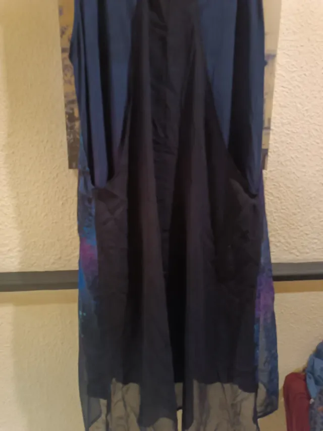 Vestido Desigual asimétrico.