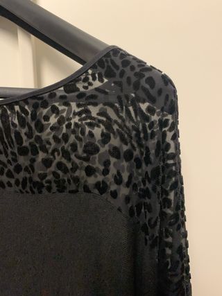 Abito invernale in lana nero, vestibilita’ comoda