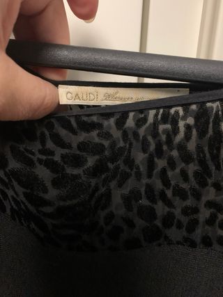 Abito invernale in lana nero, vestibilita’ comoda