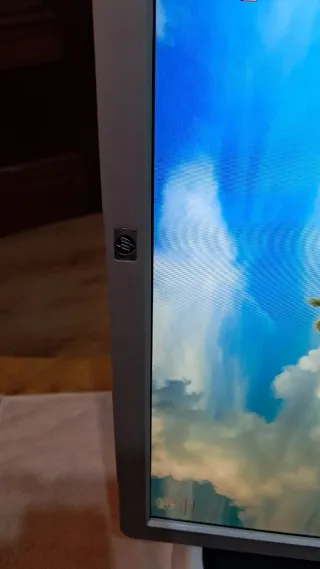 Ordenador de torre HP completo