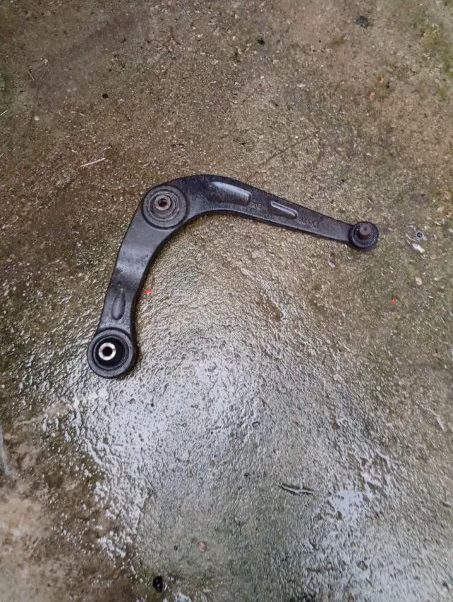 Brazo suspensión Peugeot 206