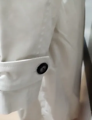 Gabardina larga pañuelo. Zara.