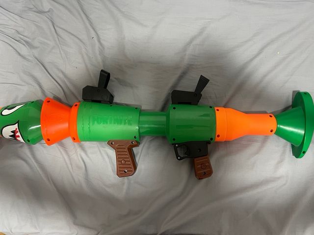 Lanzacohetes Nerf Fortnite