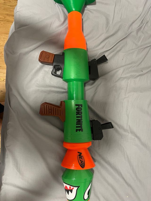 Lanzacohetes Nerf Fortnite