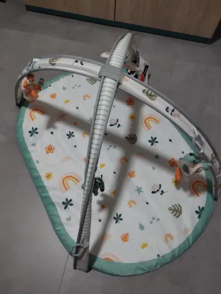 Gimnasio actividades bebé con peluches