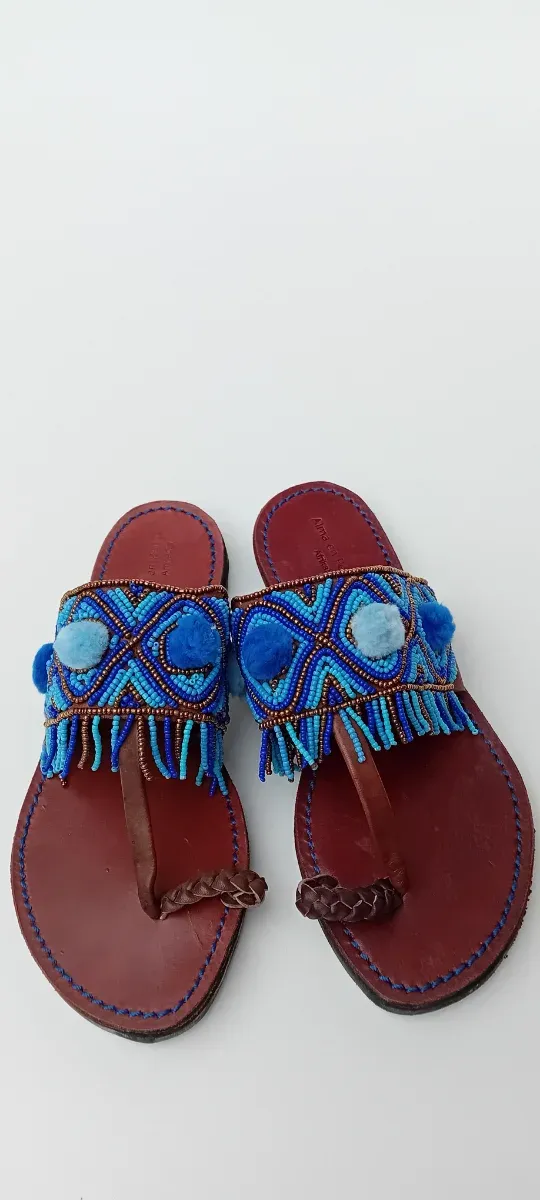 Sandalias azules de Alma en pena
